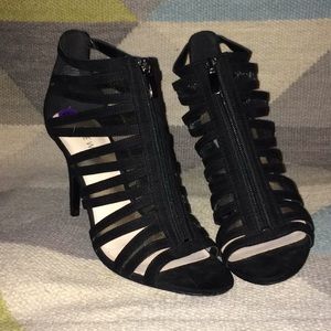 Nine West black heels